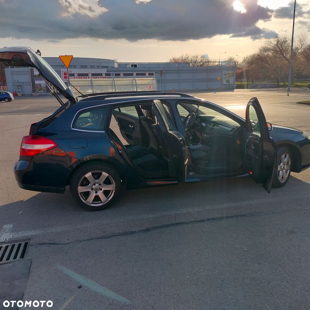 Renault Laguna 2.0 DCi Dynamique - 8