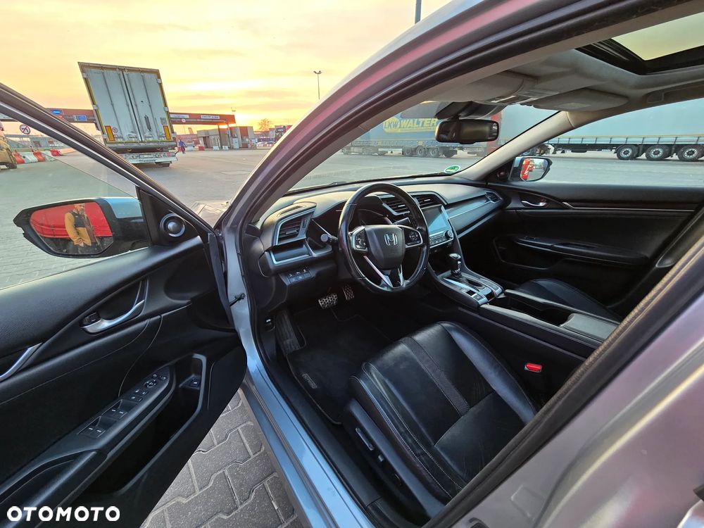 Honda Civic 1.5 i-VTEC Turbo CVT Executive - 34