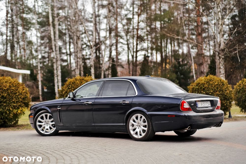 Jaguar XJ XJ8 4.2 LWB High - 9