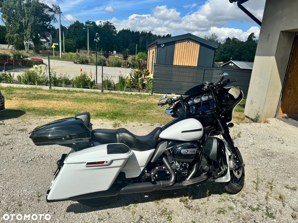 Harley-Davidson Touring Street Glide - 4