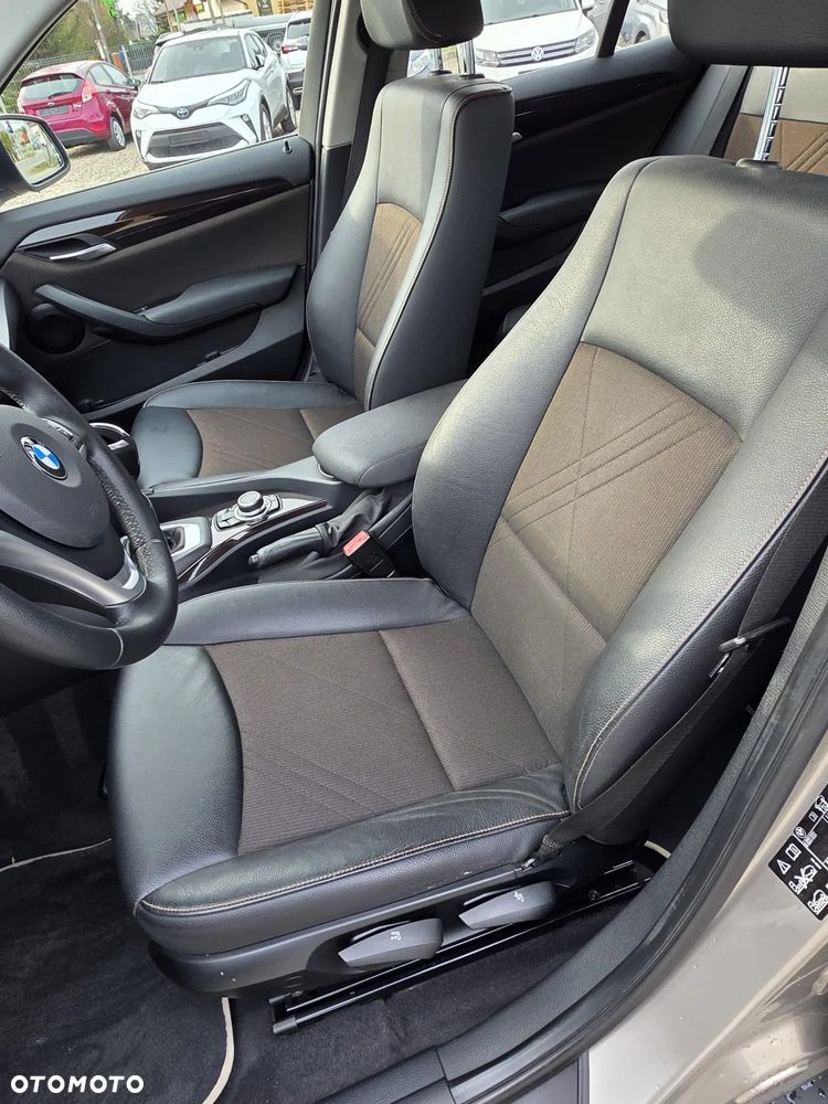 BMW X1 xDrive18d xLine - 17