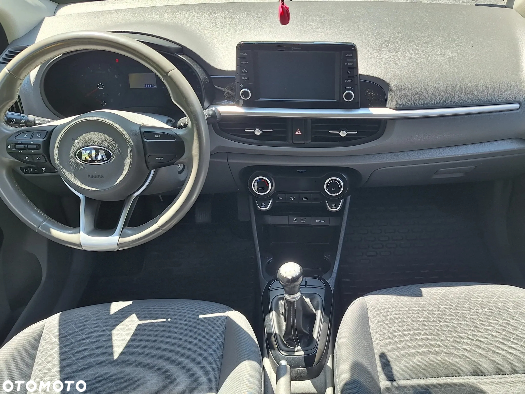 Kia Picanto 1.2 L - 8