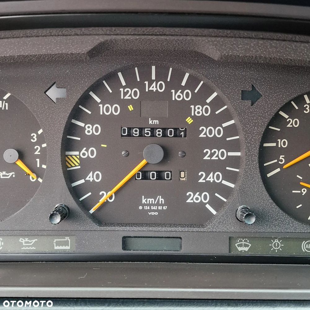 Mercedes-Benz W124 (1984-1993) - 14