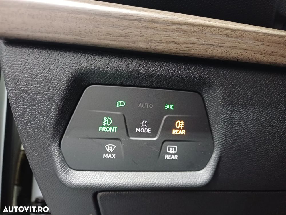 Seat Leon 2.0 TDI DPF DSG Xcellence - 10