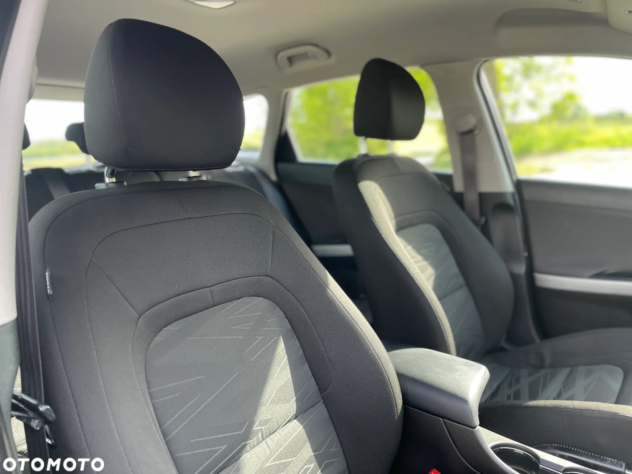Kia Ceed - 11