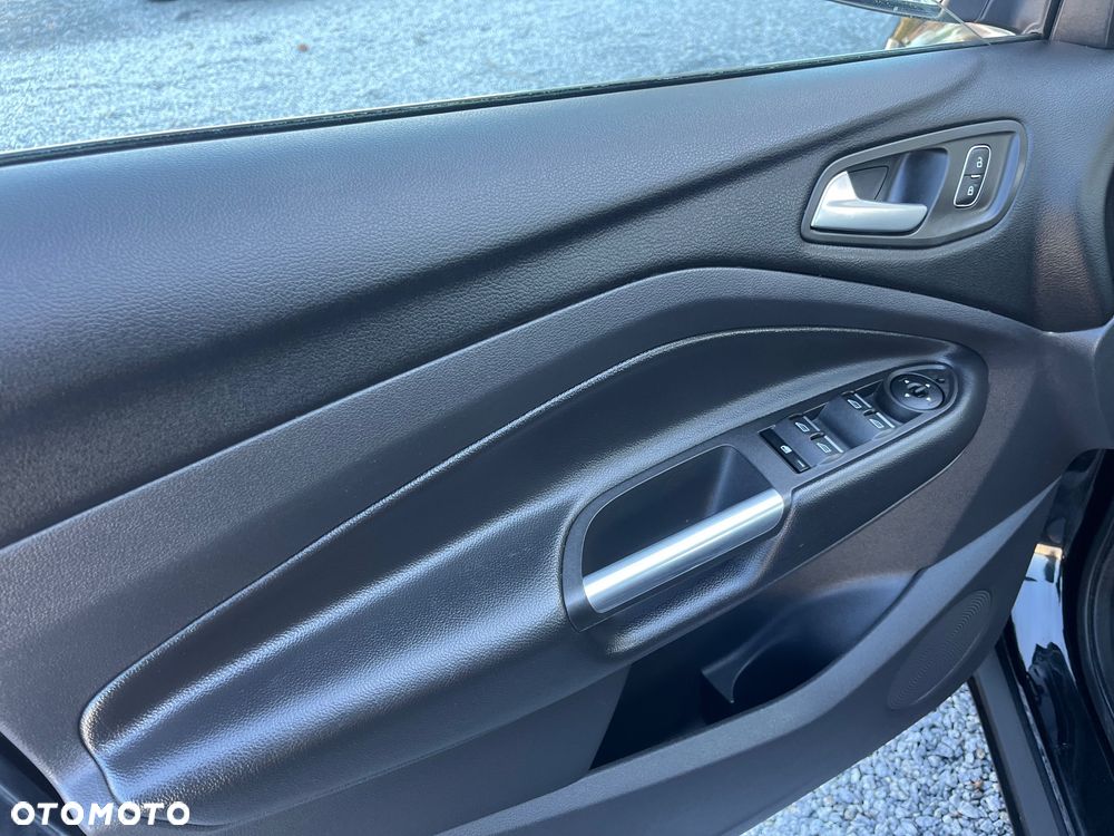 Ford Kuga 1.5 EcoBoost 2x4 Cool & Connect - 27