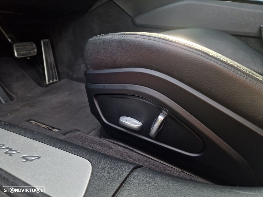 Porsche Panamera 4 E-Hybrid - 14