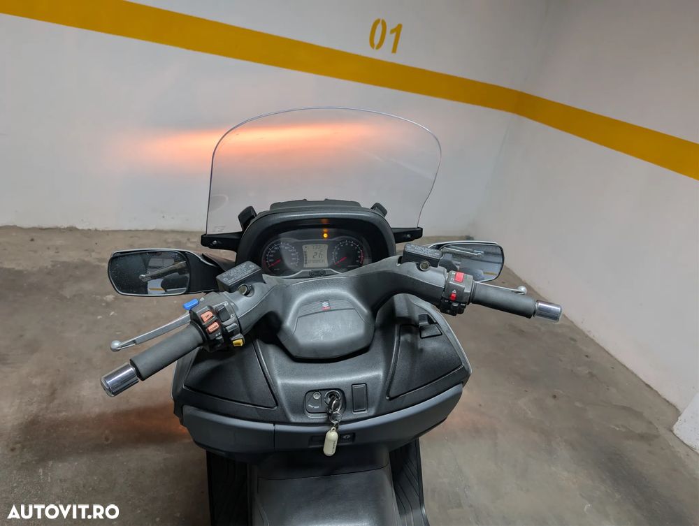 Suzuki AN 650 Burgman - 17