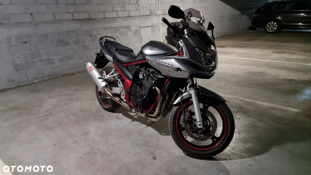 Suzuki Bandit - 24