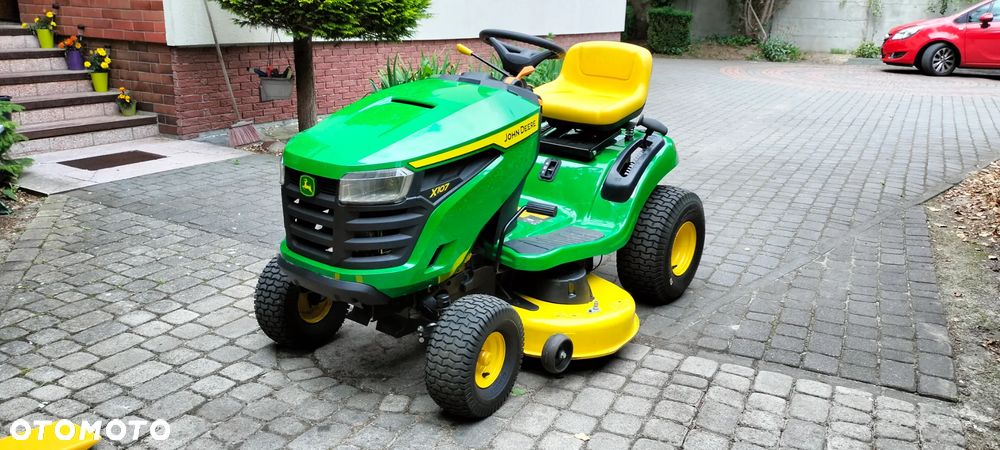 John Deere X107 - 1