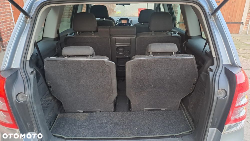 Opel Zafira - 14