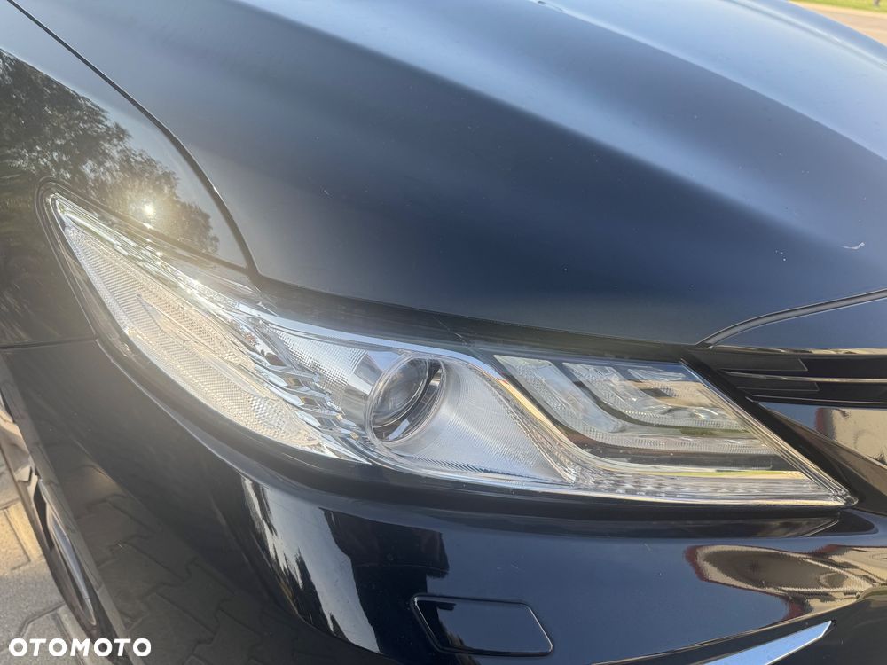Toyota Camry 2.5 Hybrid Executive CVT - 19