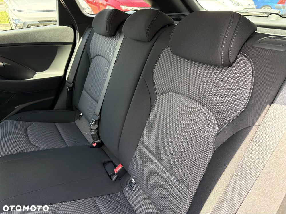 Hyundai i30 1.6 T-GDI Modern DCT - 16