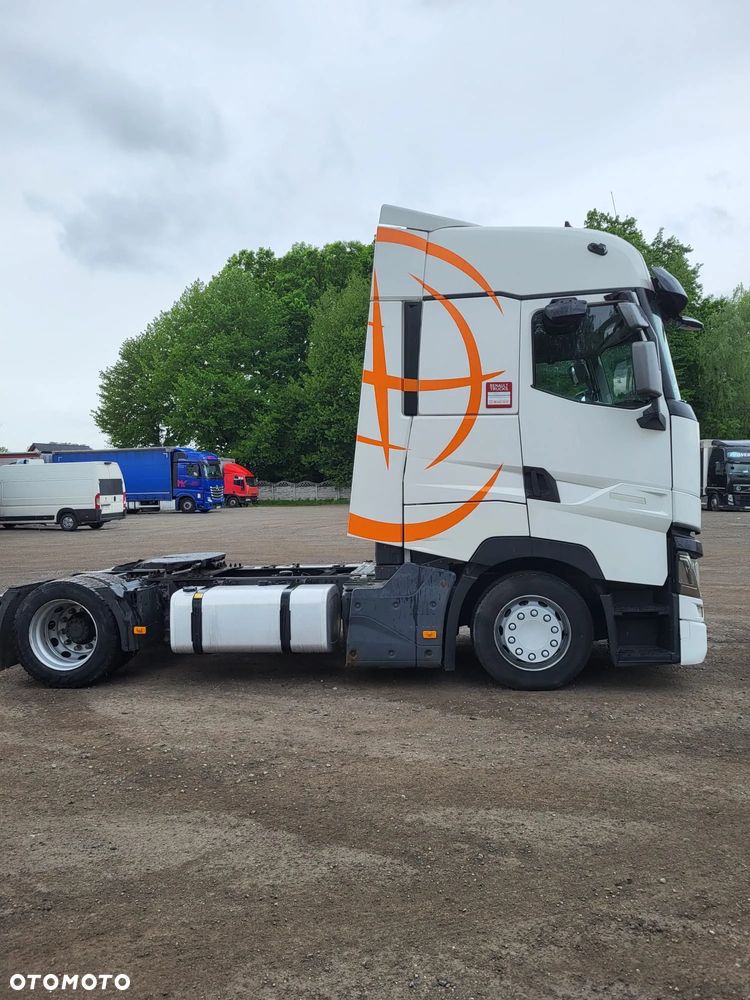 Renault T-520 low deck - 5