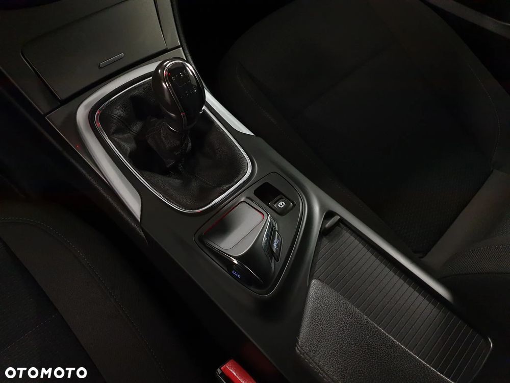 Opel Insignia 2.0 CDTI Cosmo ecoFLEX S&S - 28