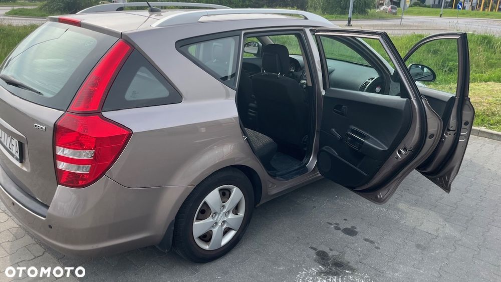 Kia Ceed 1.6 Crdi Comfort - 24