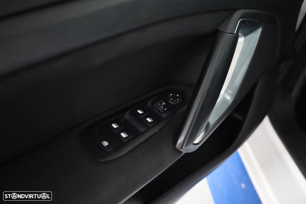 Peugeot 308 SW BlueHDi 100 Stop & Start Nível 1 Business-Line - 5