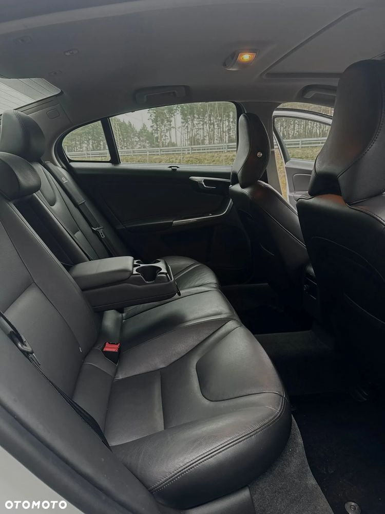 Volvo S60 - 12