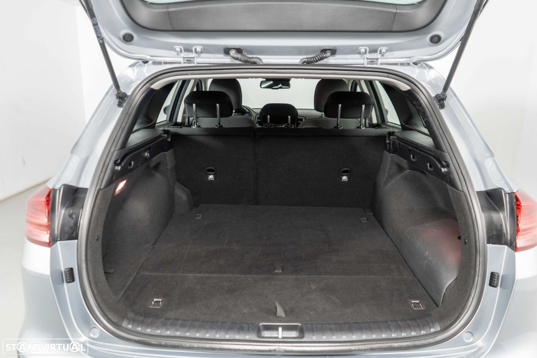 Kia Ceed SW 1.6 GDi PHEV Drive 6DCT - 13