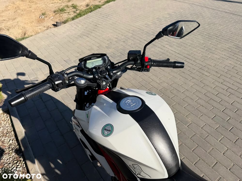 Benelli BN 125 - 26