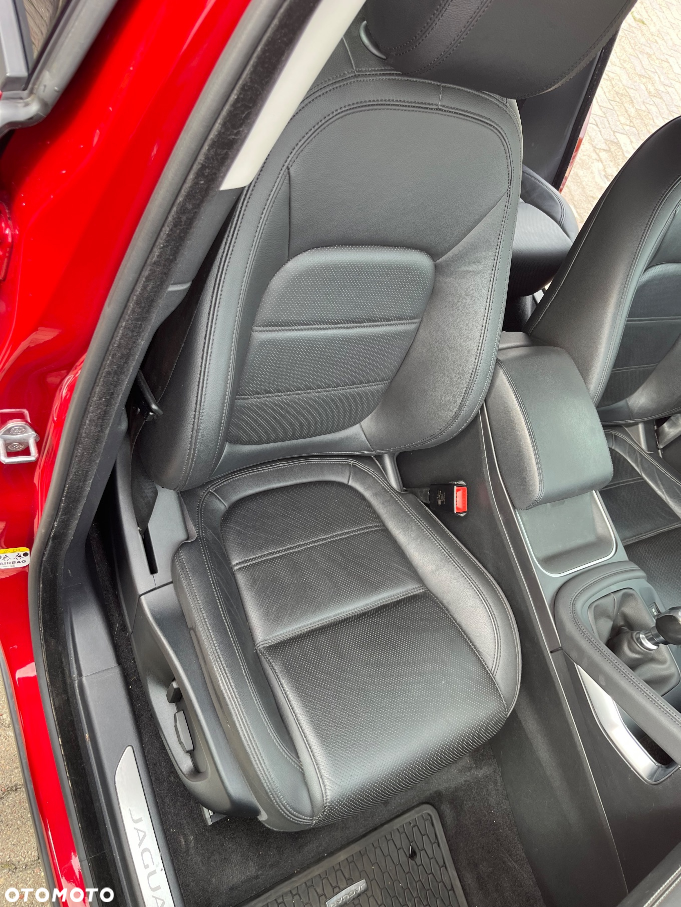 Jaguar E-Pace D150 - 17