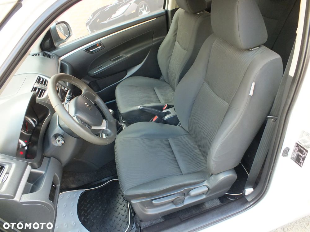 Suzuki Swift - 10
