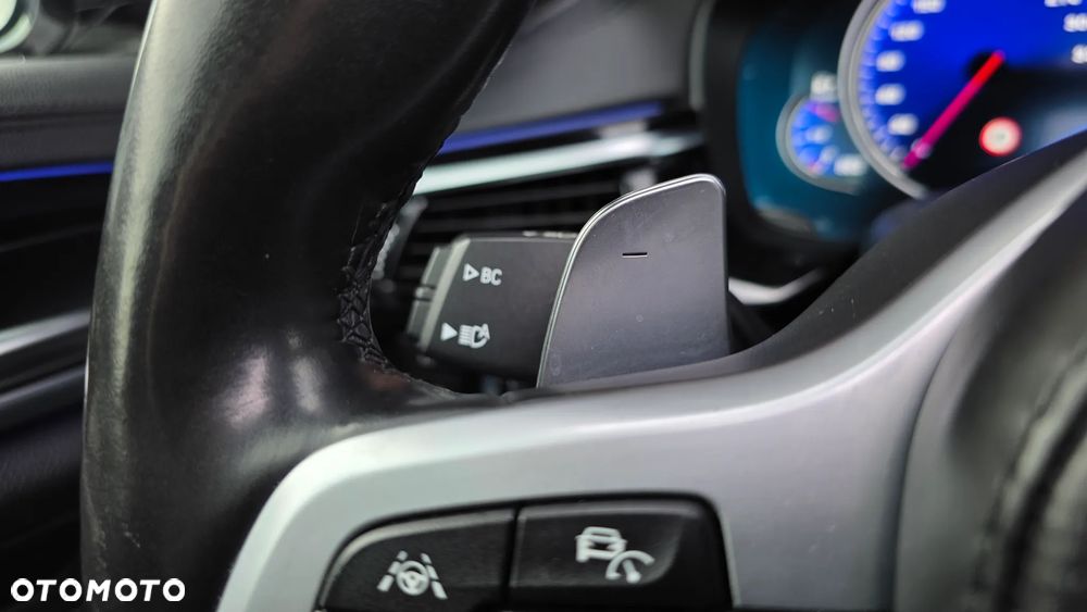 BMW Seria 5 540d xDrive M Sport sport - 17