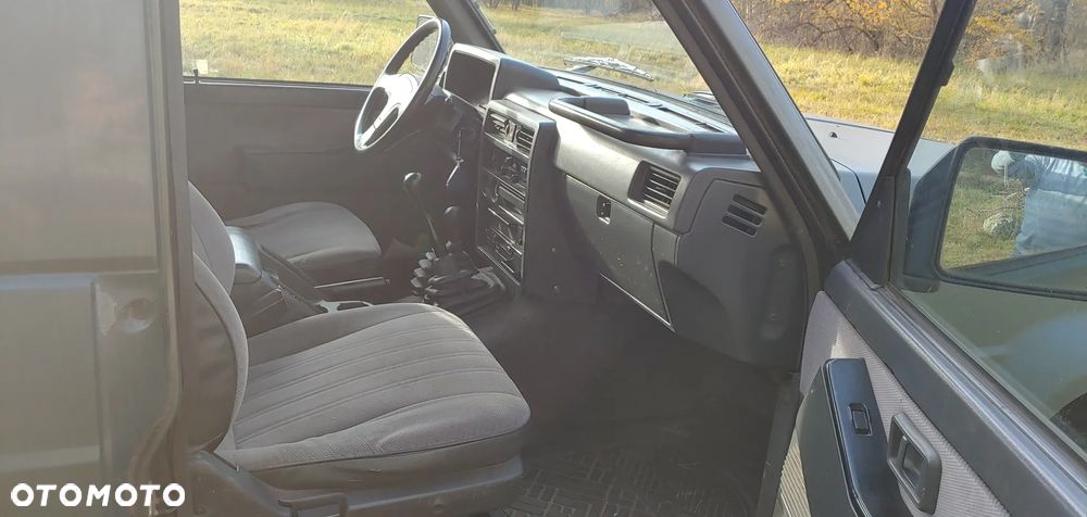 Nissan Patrol 2.8 TD SG - 11