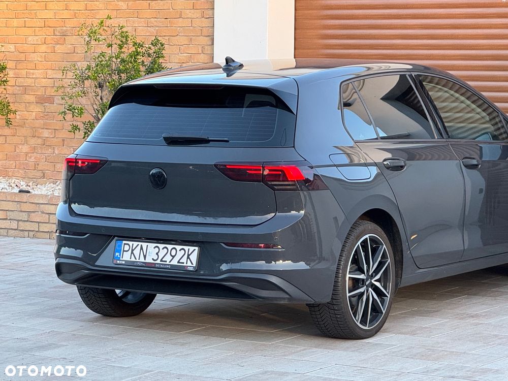 Volkswagen Golf 1.5 eTSI OPF DSG Style - 16