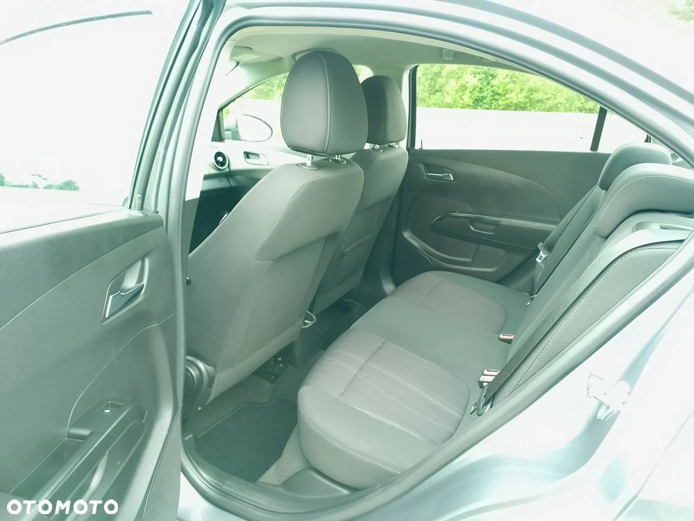 Chevrolet Aveo 1.4 16V LT - 20