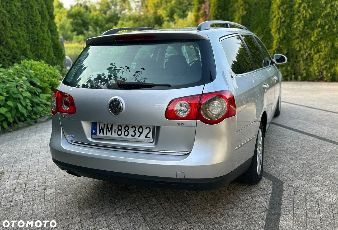 Volkswagen Passat - 13
