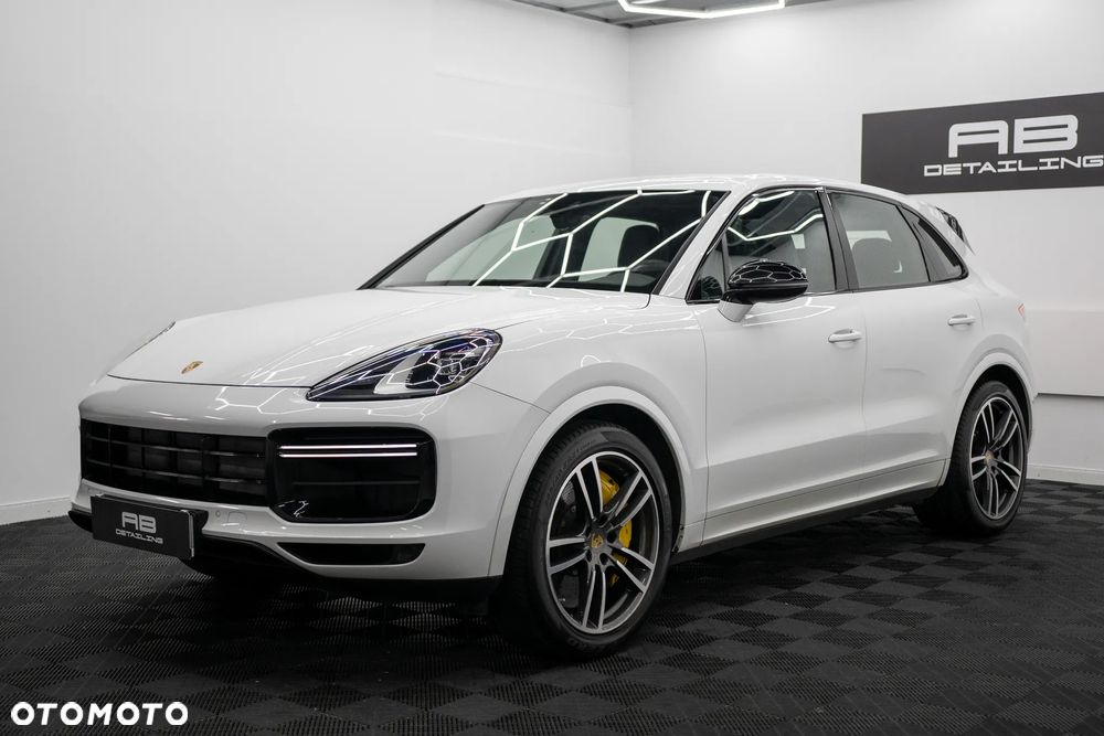 Porsche Cayenne ver-turbo - 1