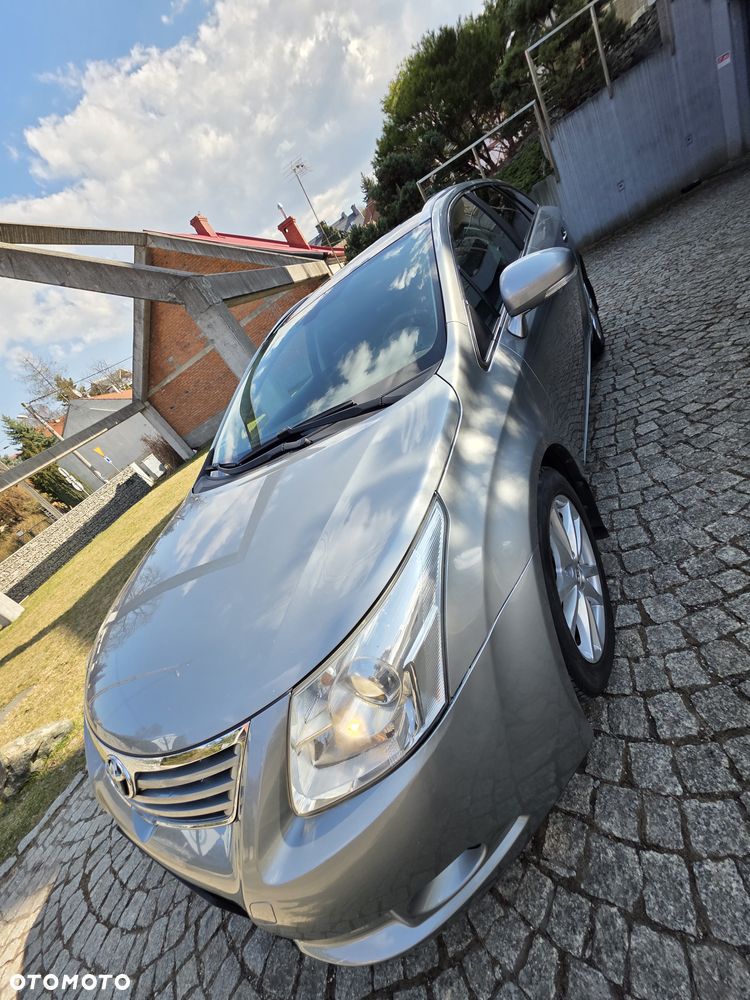 Toyota Avensis 2.0 D-4D Sol Premium - 12