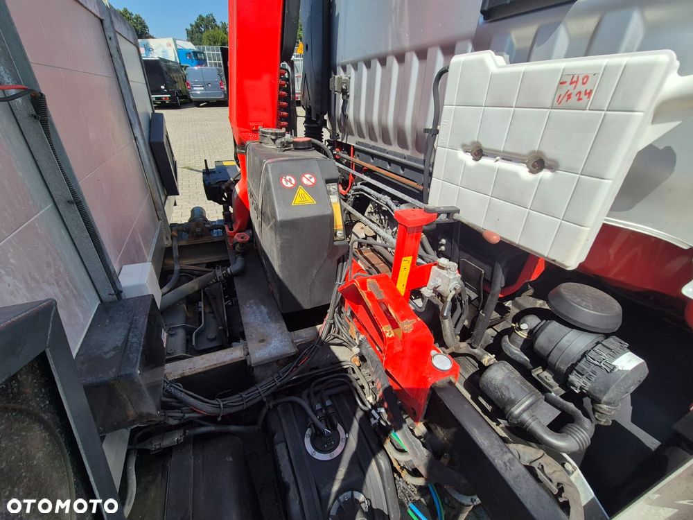 Renault D 7.5 180 / SKRZYNIA / HDS FASSI F32 / NISKI PRZEBIEG / BEZWYPADKOWY / OKLEJONY / AUTOMAT / CHWYTAK / SERWISOWANY / UNIKAT / EURO 6 - 19