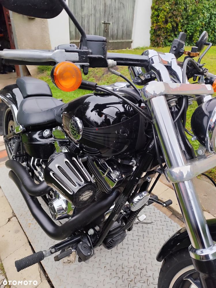 Harley-Davidson Softail Breakout - 14