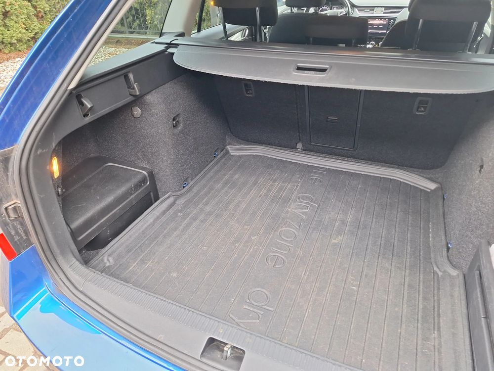 Skoda Octavia 1.6 TDI SCR Ambition DSG - 34