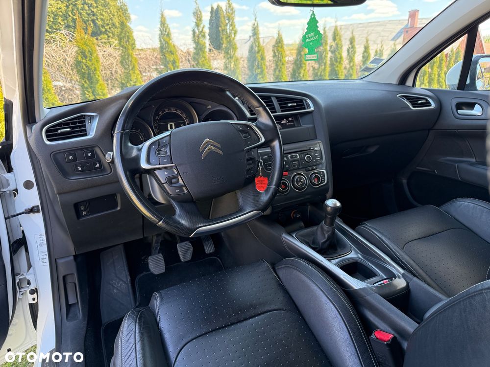 Citroën C4 VTi 120 Exclusive - 21