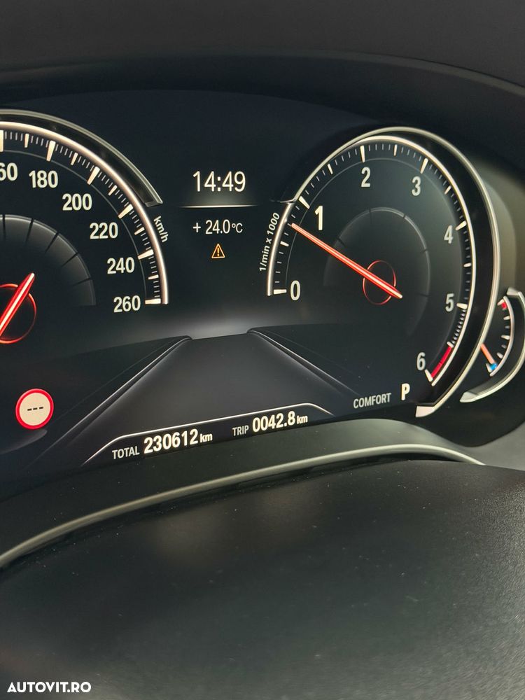 BMW Seria 5 530d xDrive Aut. - 7