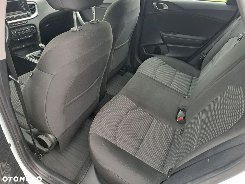 Kia Ceed - 19