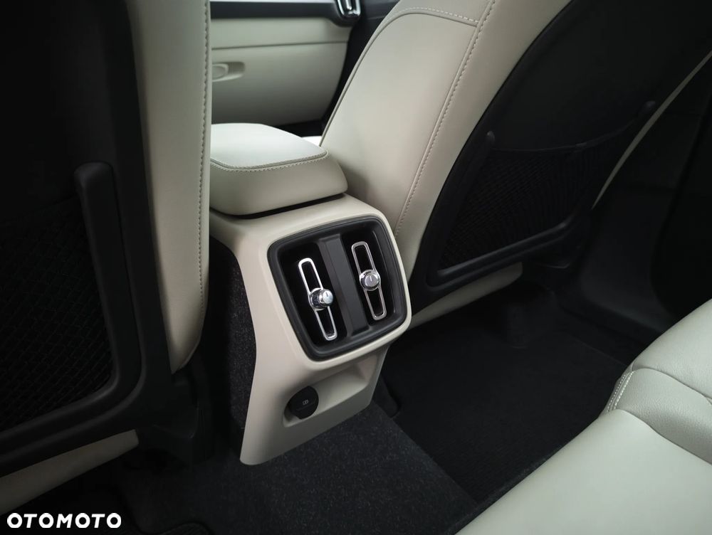 Volvo XC 40 T3 Inscription - 36