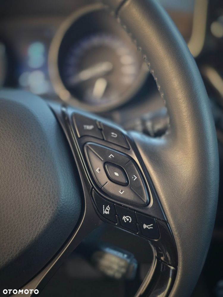 Toyota C-HR 2.0 Hybrid Executive - 20