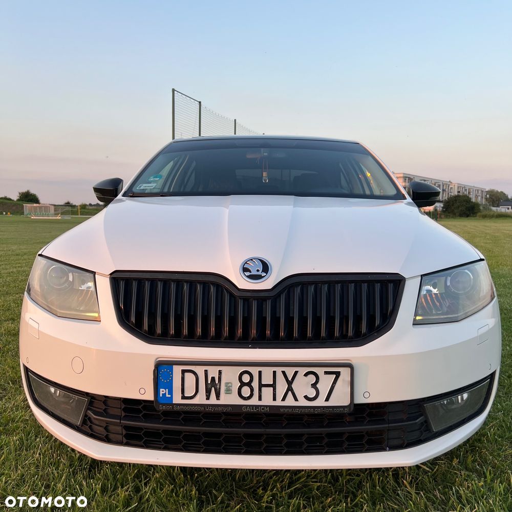 Skoda Octavia 2.0 TDI Style DSG - 6