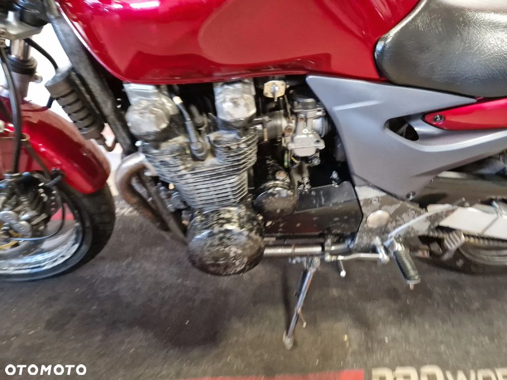 Kawasaki ZR - 12