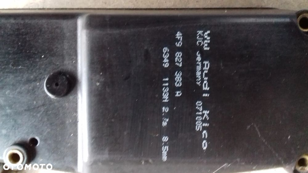 zamek rygiel dociąg bagażnika 4F9827383A A6 C6 kombi - 2