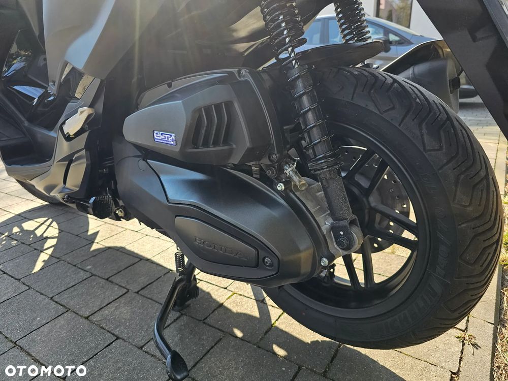 Honda NSS - 13