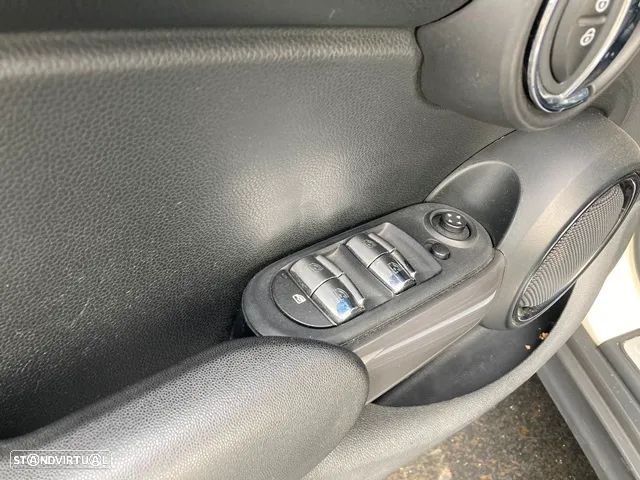 MINI 5 Portas One Essential - 29