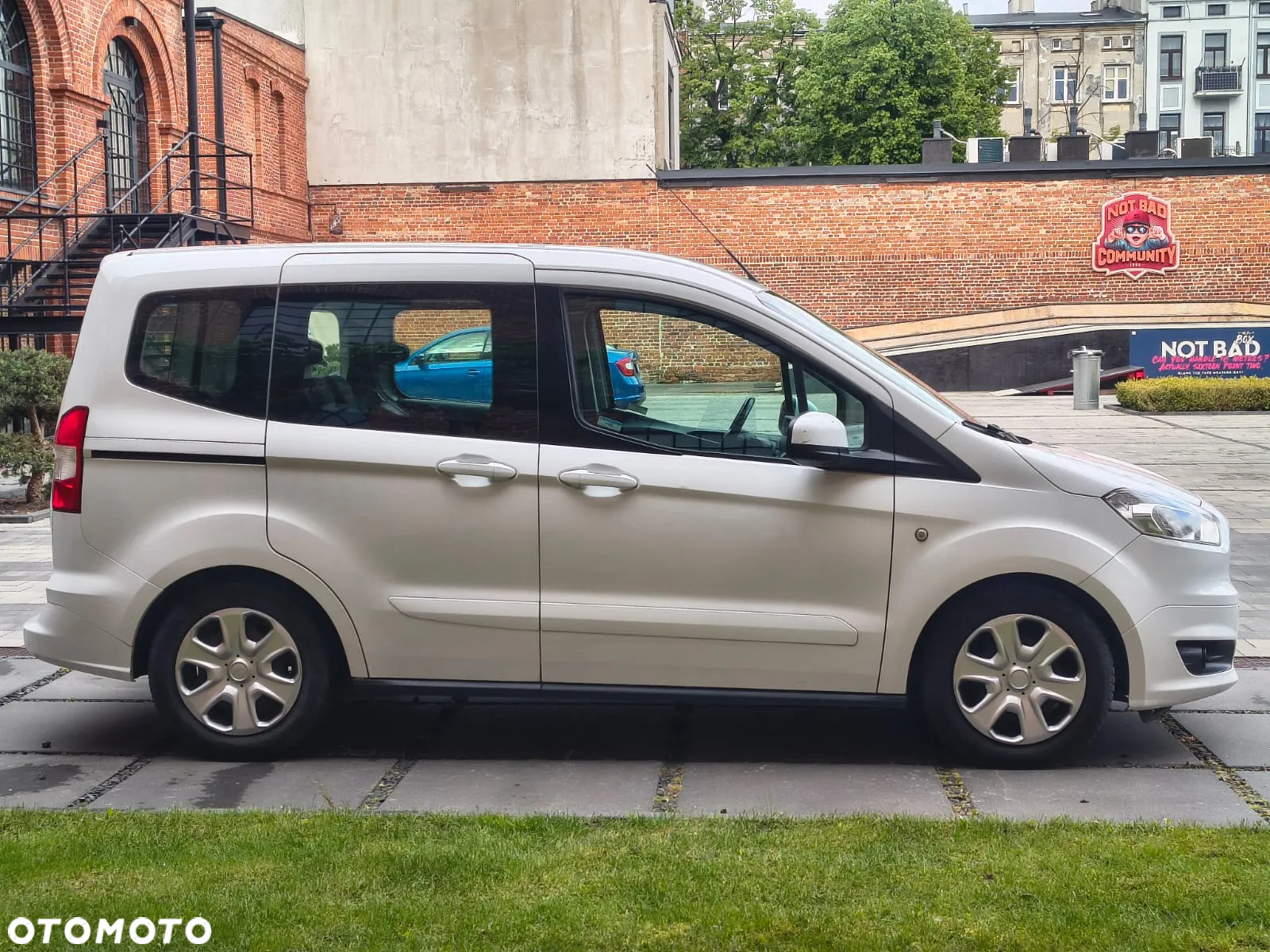 Ford Tourneo Courier 1.5 TDCi Trend - 12