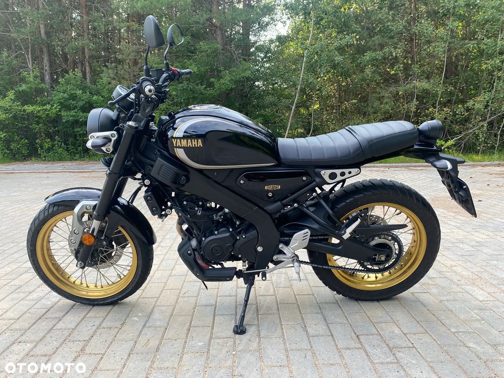 Yamaha XSR - 6
