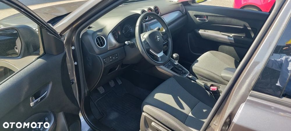 Suzuki Vitara 1.4 Boosterjet mHEV Premium Plus 2WD - 4