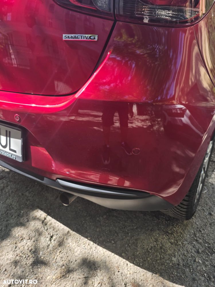Mazda 2 G90 Takumi - 4